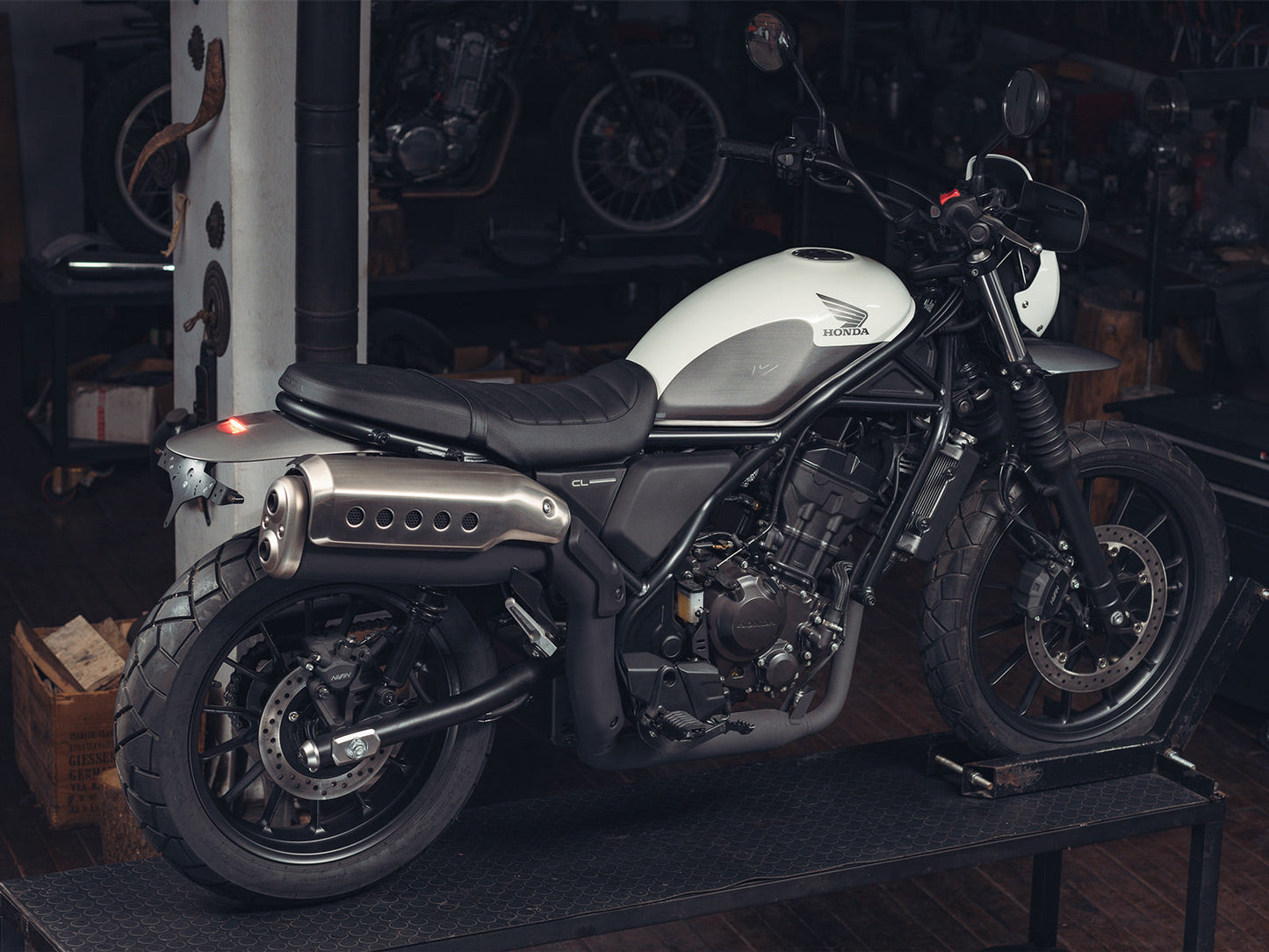 Honda CL250 CL500 Rear Mudguard Tail Tidy image gallery Glossy Black Real life on motorcycle general