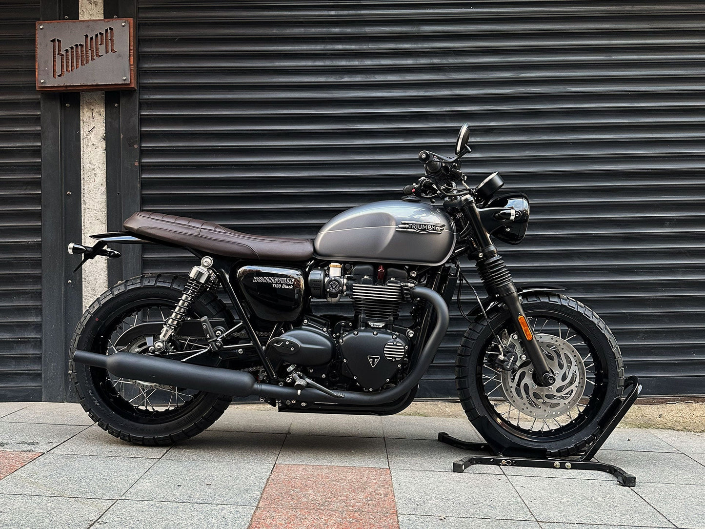 Triumph Street Twin, Street Cup, Speed Twin 900 T100 T120 Front Fender Slim Glossy Black Pre 2021