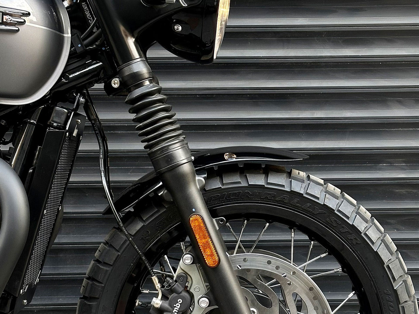 Triumph  Street Twin, Street Cup, Speed Twin 900  Front Fender Slim Glossy Black Pre 2021