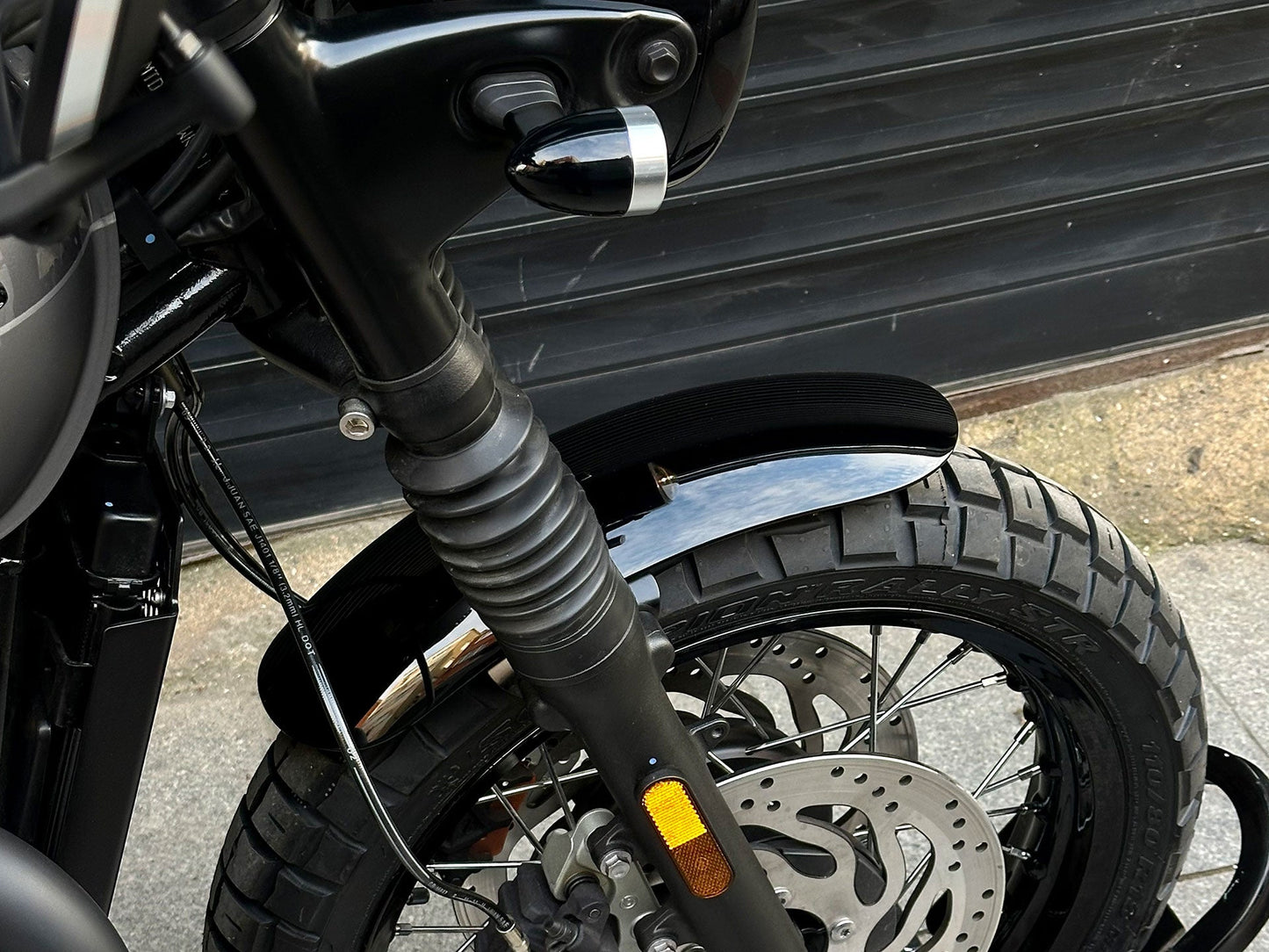 Triumph  Street Twin, Street Cup, Speed Twin 900  Front Fender Slim Glossy Black Pre 2021