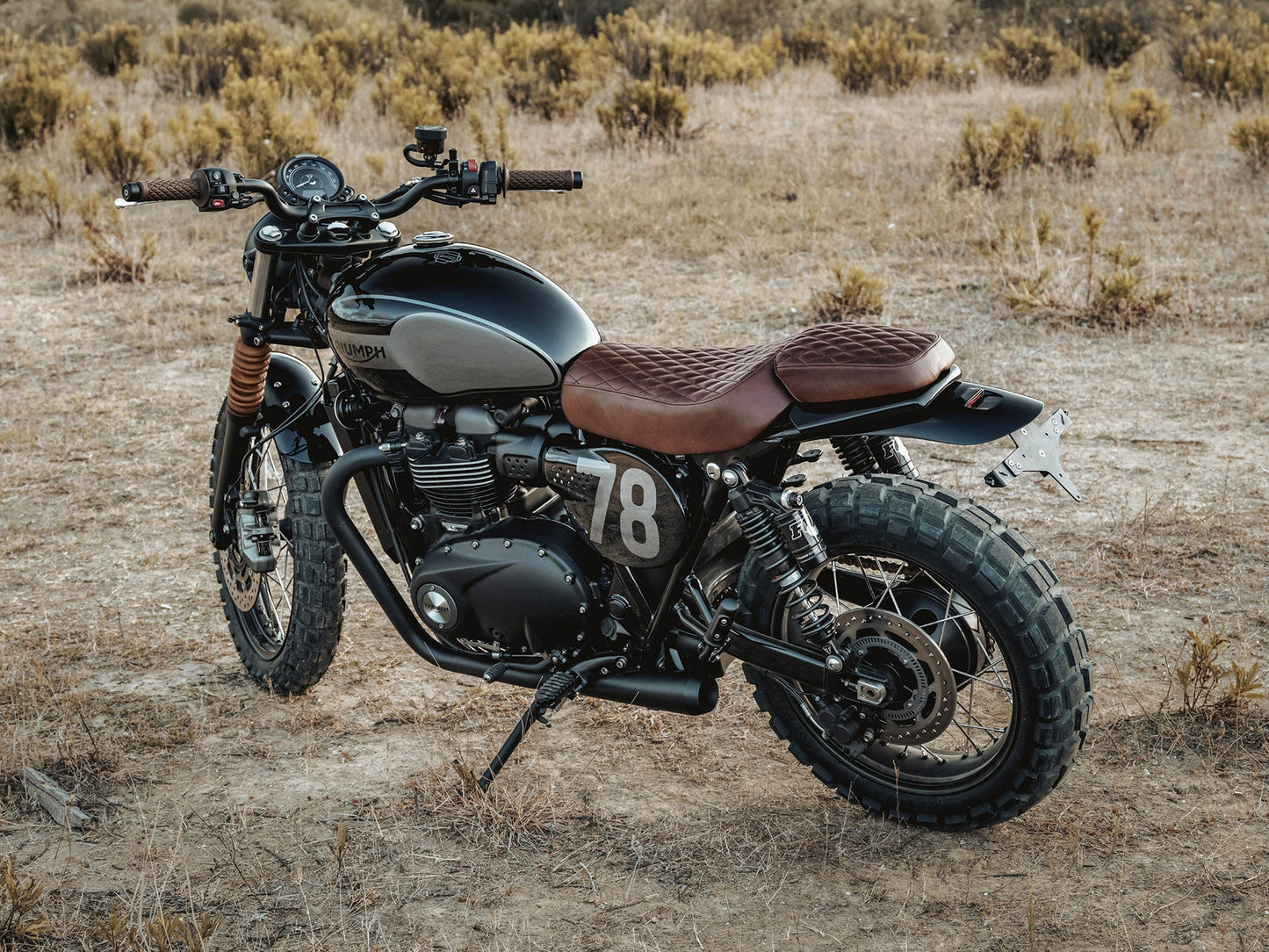 Triumph Street Scrambler PA12 Numberplate Side cover Left BLACK Changing racing numbers